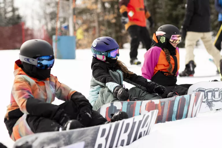Ako vybrať kvalitnú detskú lyžiarsku bundu?