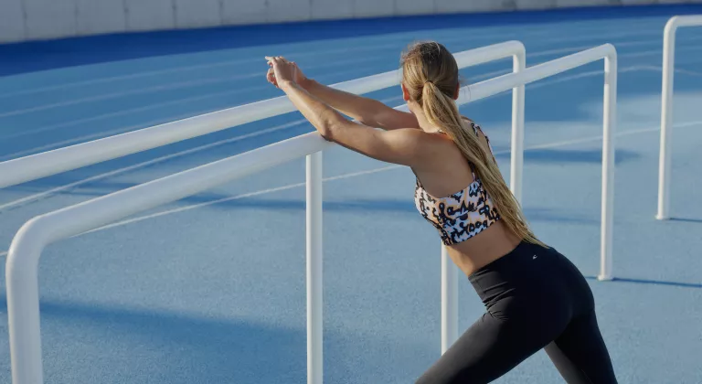 Dámska športová podprsenka