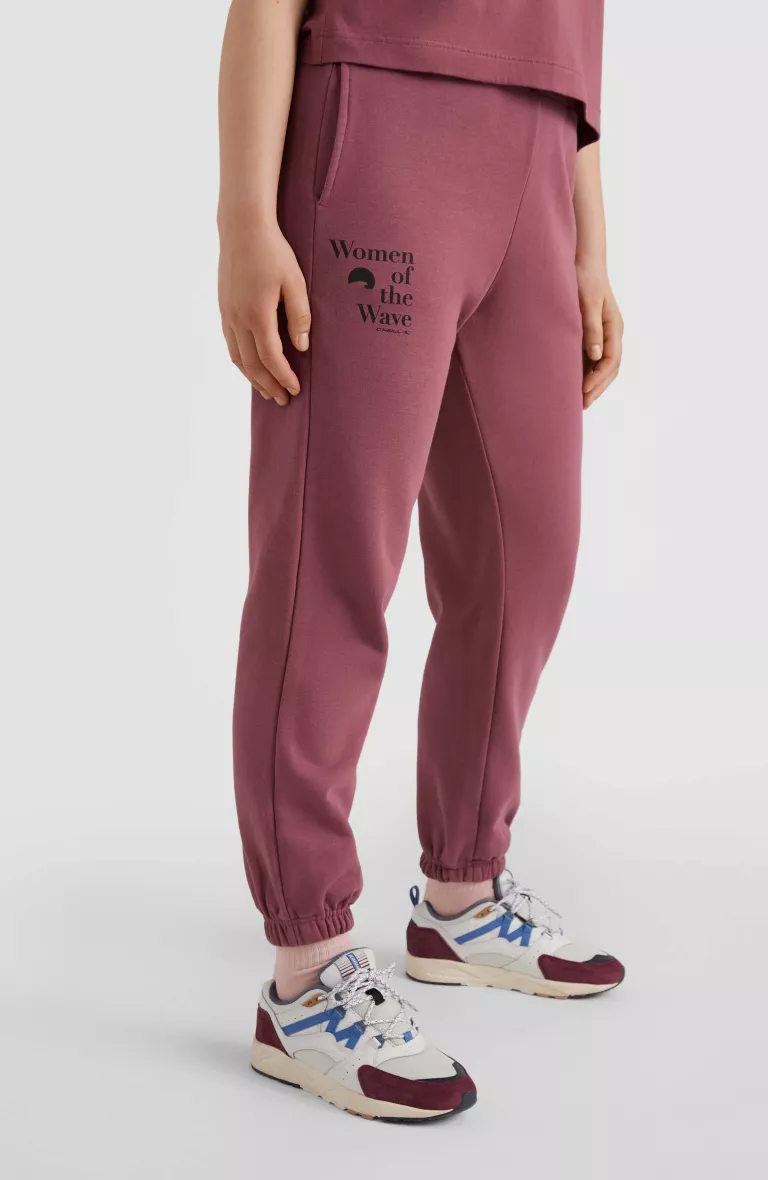 Dámske tepláky s vyšším pásom