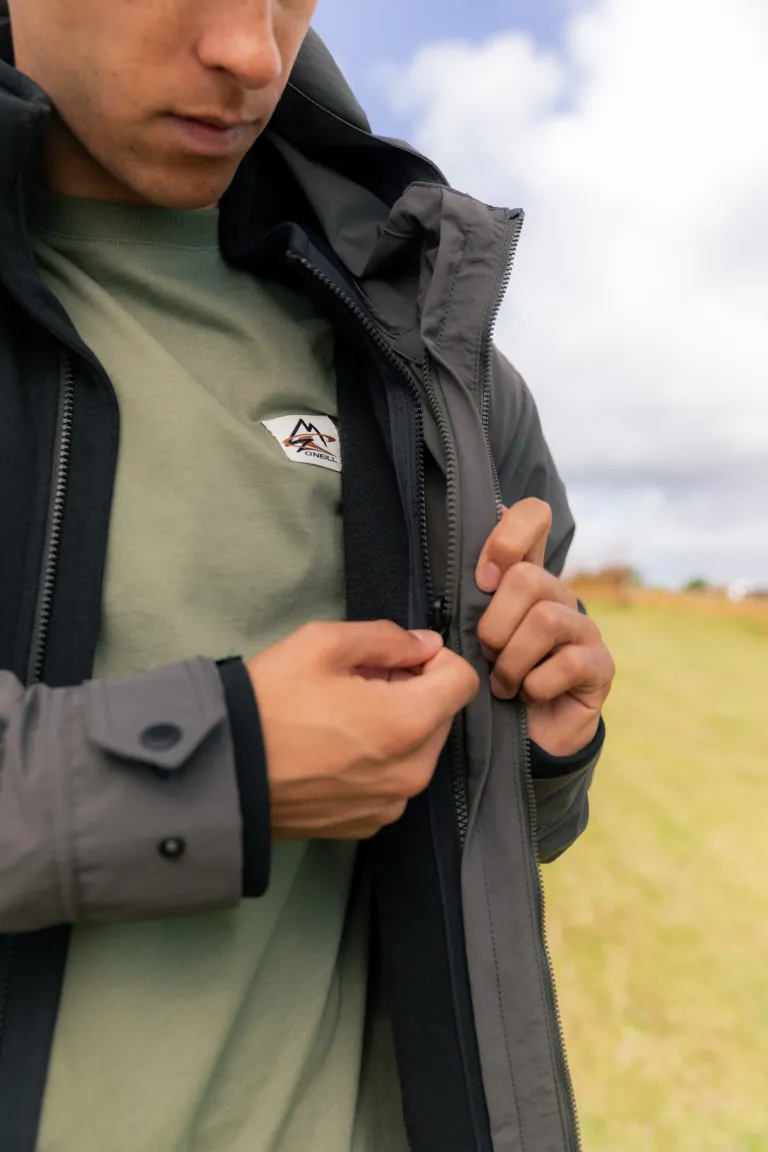 O´NEILL TRVLR SERIES TRACK  JACKET